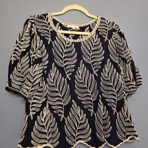 Elegant Black and Cream Leaf Pattern Top